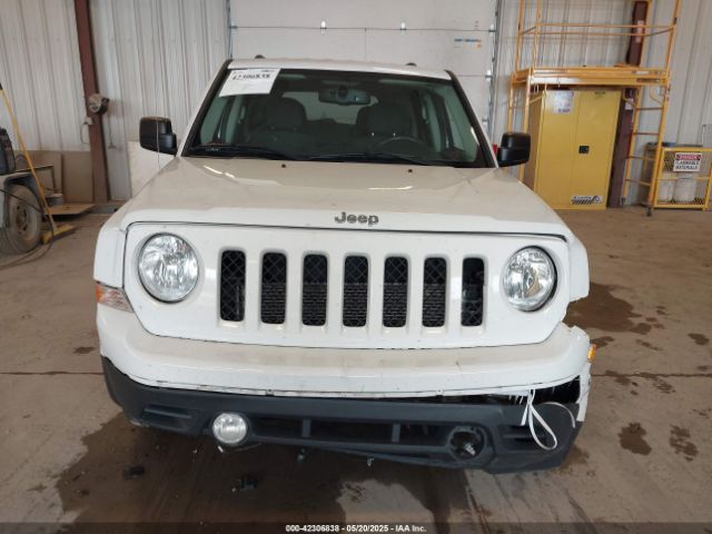 1C4NJRFB4GD658942 Jeep Patriot Latitude