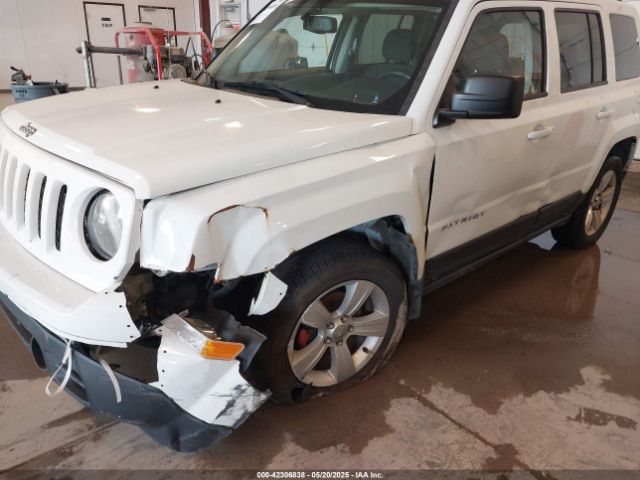 1C4NJRFB4GD658942 Jeep Patriot Latitude