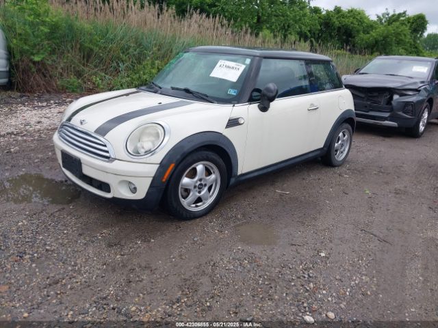 2010 MINI COOPER WMWMF3C55ATZ25847 Photo 1