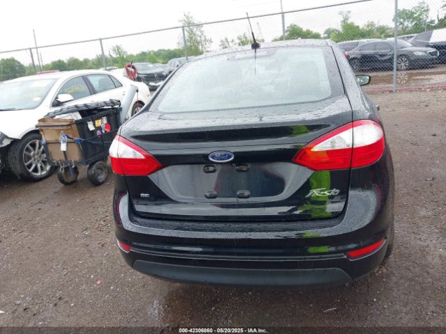 3FADP4BJ0JM104163 Ford FIESTA SE