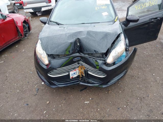 3FADP4BJ0JM104163 Ford FIESTA SE