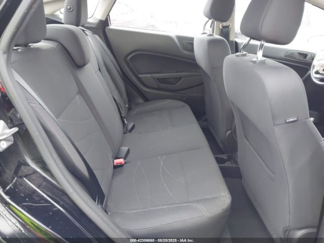 3FADP4BJ0JM104163 Ford FIESTA SE