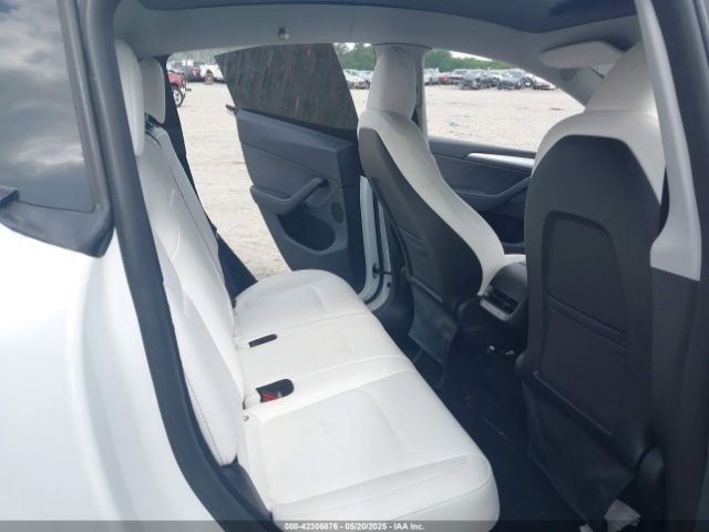 2023 TESLA MODEL Y 7SAYGDEE7PA146286 Photo 7
