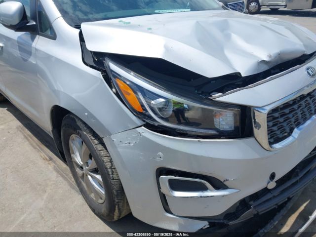 KNDMB5C11M6671676 KIA SEDONA LX