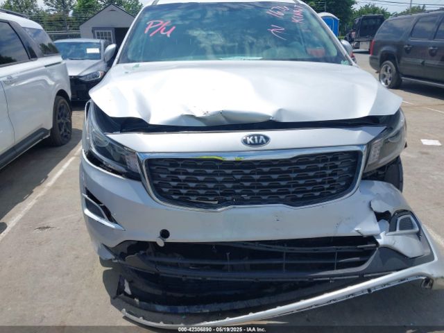 KNDMB5C11M6671676 KIA SEDONA LX
