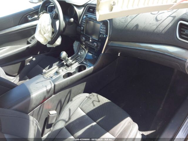1N4AA6AVXKC374105 Nissan Maxima 3.5 S
