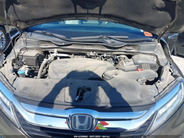 5FNRL6H80JB010624 Honda Odyssey Touring