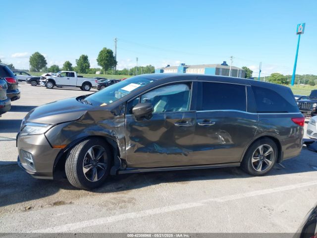 5FNRL6H80JB010624 Honda Odyssey Touring