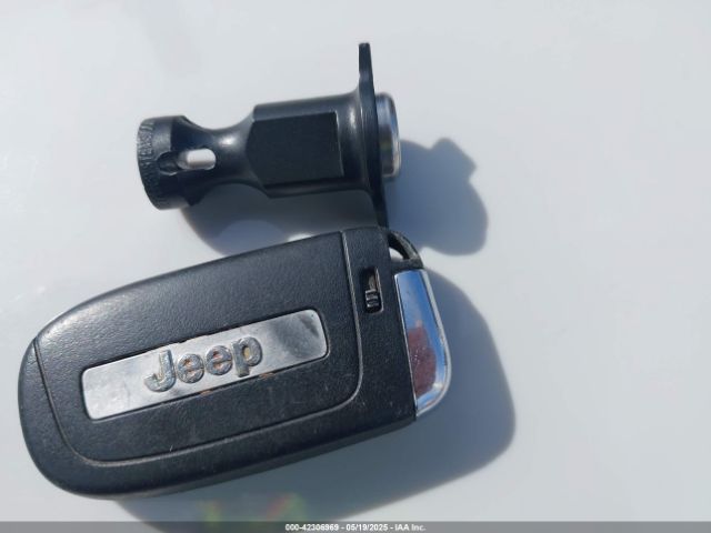 ZACNJBC16KPJ93803 Jeep Renegade Trailhawk 4x4