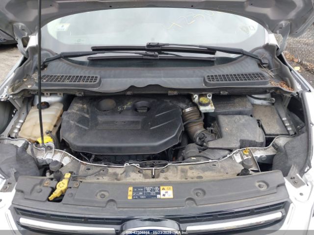 1FMCU9J91FUA85771 Ford Escape Titanium