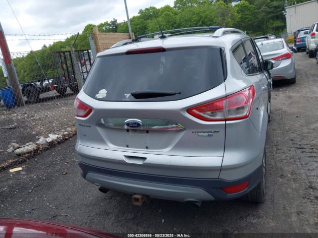 1FMCU9J91FUA85771 Ford Escape Titanium