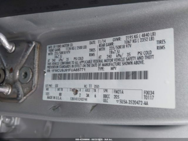 1FMCU9J91FUA85771 Ford Escape Titanium