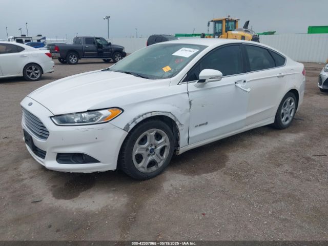 3FA6P0LU8FR160047 Ford Fusion Hybrid Se