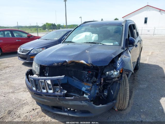 1C4NJDEB9ED622536 Jeep Compass Latitude