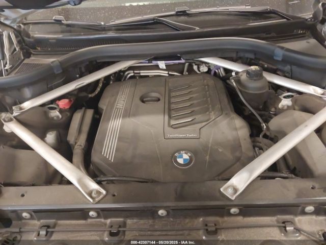 2021 BMW X7 5UXCW2C09M9F04200 Photo 9