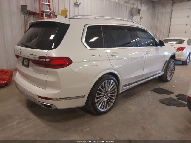 2021 BMW X7 5UXCW2C09M9F04200 Photo 3