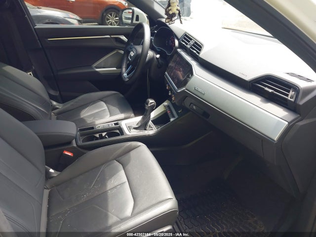 2020 AUDI Q3 WA1AECF32L1115054 Photo 4