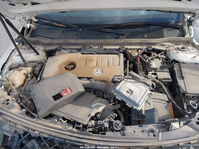 WDD3G4EB0KW029448 Mercedes-Benz m260