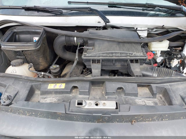 WD4PF1CD6KP159736 Mercedes-Benz om 642 with brake assist
