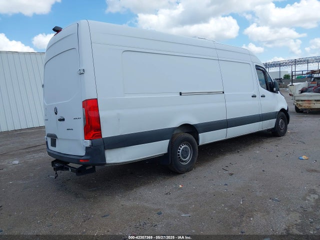 WD4PF1CD6KP159736 Mercedes-Benz om 642 with brake assist