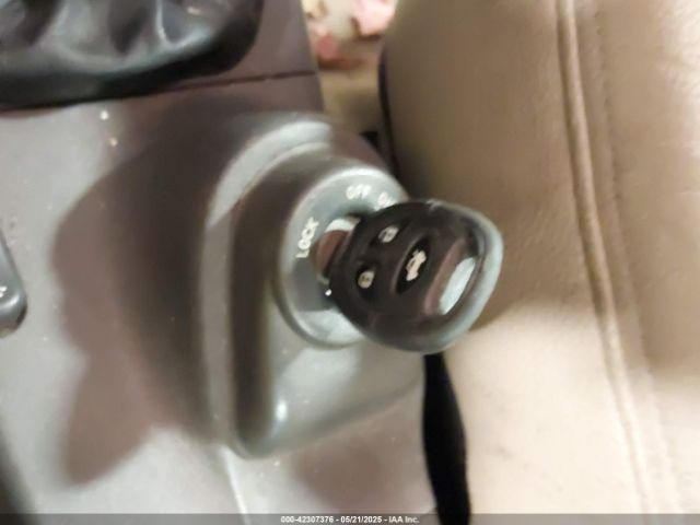 2003 SAAB 9-3 YS3DF75K037002712 Photo 10