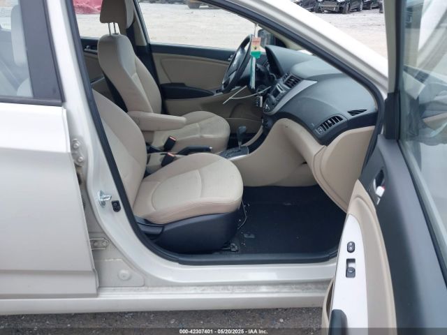 KMHCT4AE2GU006712 Hyundai ACCENT SE