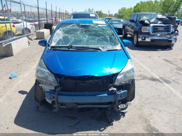 VNKKTUD36FA036488 Toyota YARIS LE
