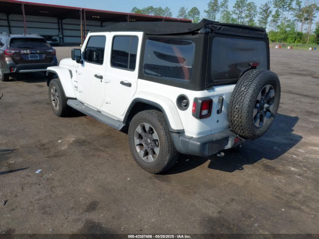 1C4HJXEG3JW175226 Jeep Wrangler Unlimited Sahara 4x4