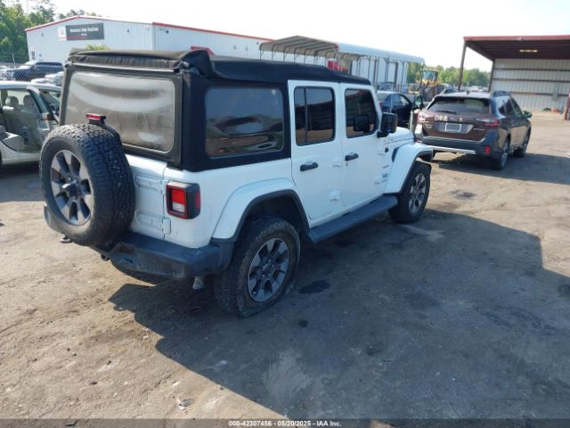 1C4HJXEG3JW175226 Jeep Wrangler Unlimited Sahara 4x4