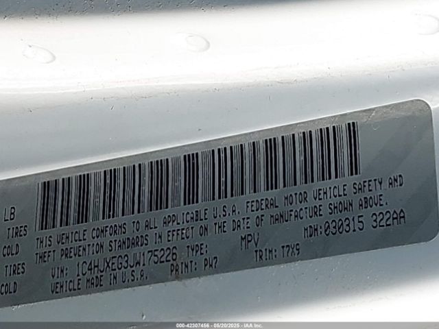 1C4HJXEG3JW175226 Jeep Wrangler Unlimited Sahara 4x4