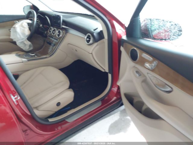 2019 MERCEDES-BENZ GLC 300 WDC0G4JB1KV139959 Photo 4