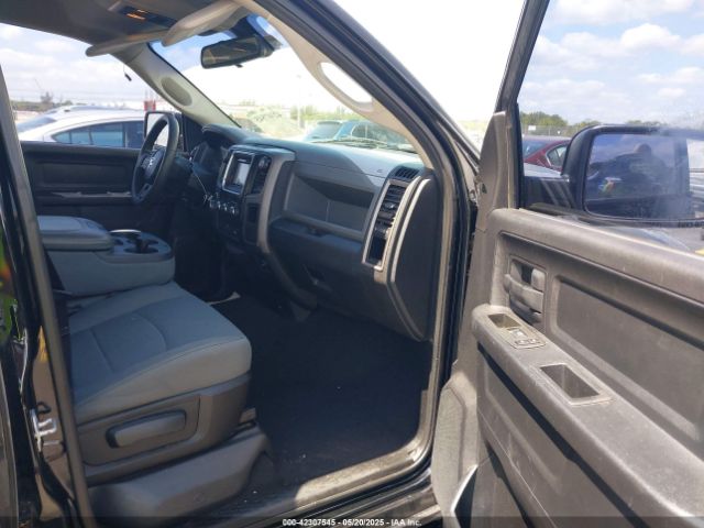 1C6RR6FT5ES271592 RAM 1500 Express
