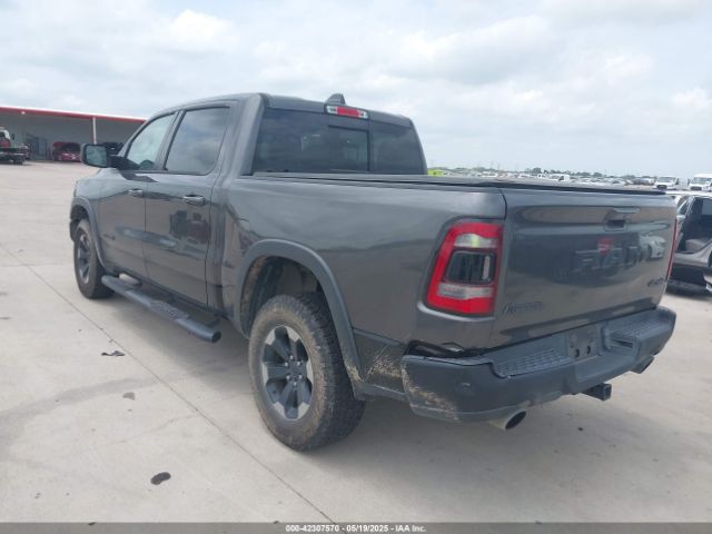 2019 RAM 1500 1C6SRFLT0KN845113 Photo 2