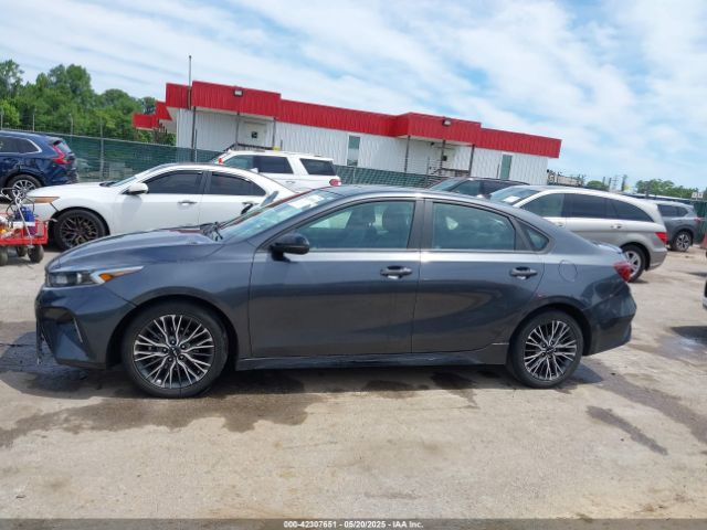 3KPF54AD7NE454720 KIA Forte Gt-line
