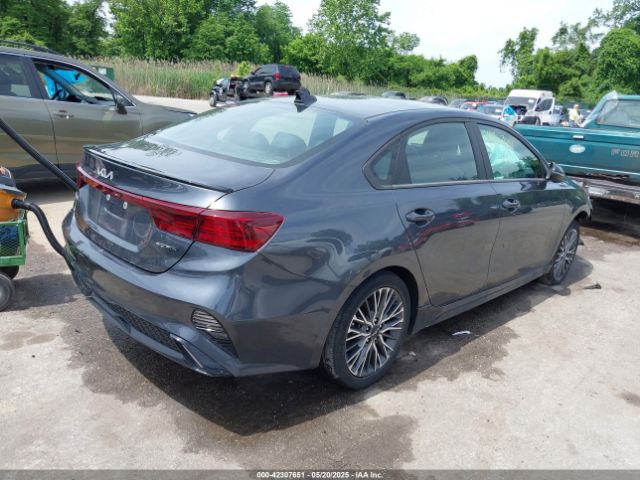 3KPF54AD7NE454720 KIA Forte Gt-line