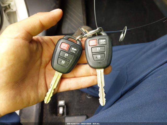 2T1BURHE9HC893191 Toyota COROLLA SE