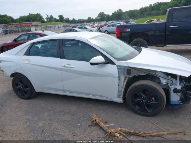 5NPLS4AG4NH081332 Hyundai ELANTRA SEL