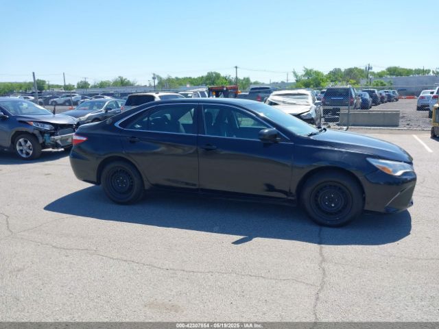 4T1BD1FK0FU171937 Toyota Camry Hybrid Le