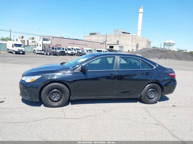4T1BD1FK0FU171937 Toyota Camry Hybrid Le