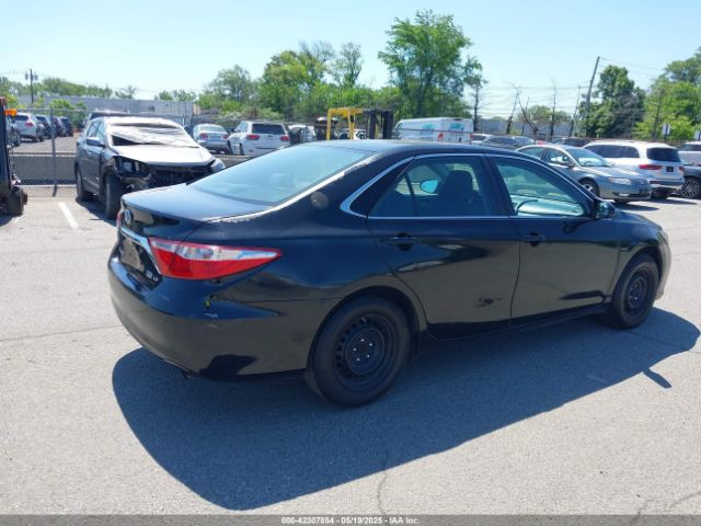 4T1BD1FK0FU171937 Toyota Camry Hybrid Le