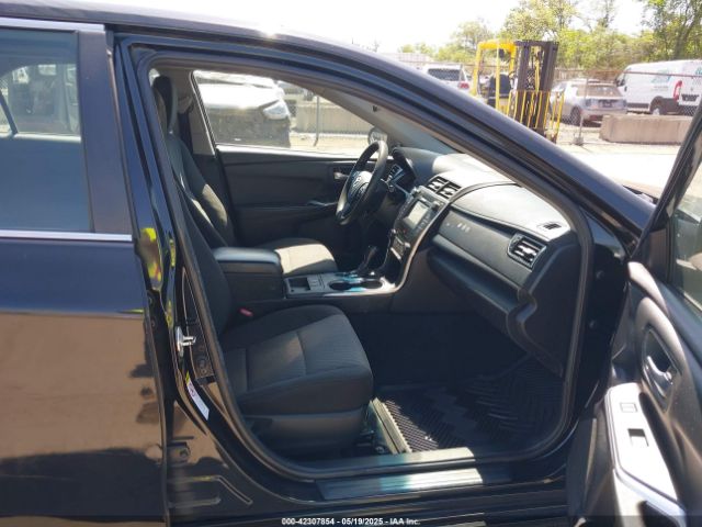 4T1BD1FK0FU171937 Toyota Camry Hybrid Le