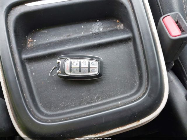 2C4RC1BG2JR128875 Chrysler Pacifica Touring L