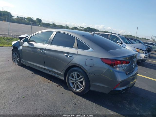 2019 HYUNDAI SONATA 5NPE34AF5KH789159 Photo 2