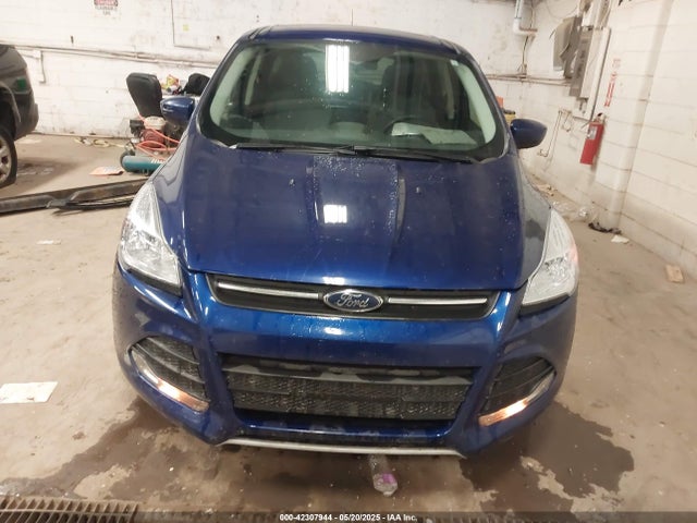 1FMCU9GX5GUA67541 Ford ESCAPE SE