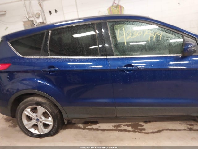 1FMCU9GX5GUA67541 Ford ESCAPE SE