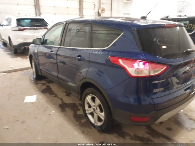 1FMCU9GX5GUA67541 Ford ESCAPE SE