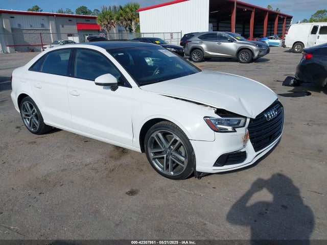 2020 AUDI A3 WAUAUGFFXLA005747 Photo 5