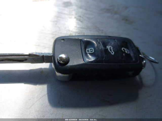 1VWBN7A37EC002696 Volkswagen Passat 2.0l Tdi Se