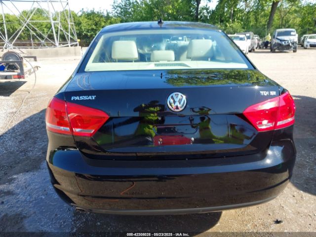 1VWBN7A37EC002696 Volkswagen Passat 2.0l Tdi Se