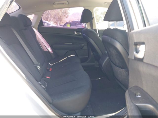 KNAGT4L39G5117721 KIA Optima Lx
